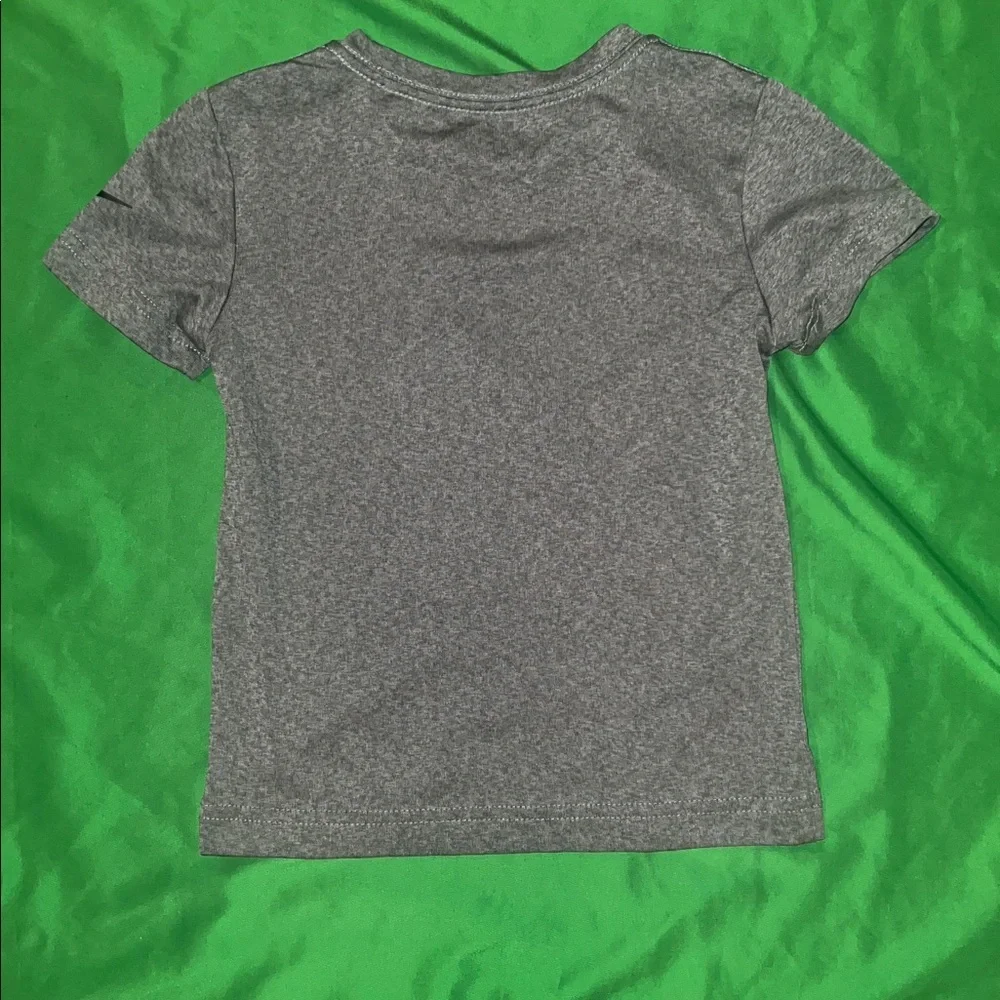 Nike Kids Dark Gray Just Do It T-Shirt size XS- 4